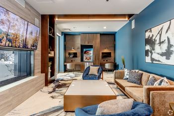 Media lounge